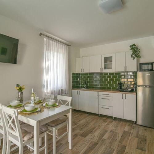 Happy Apartments Balatonlelle Exterior photo