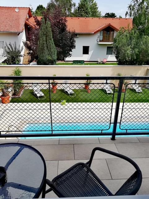 Happy Apartments Balatonlelle Exterior photo