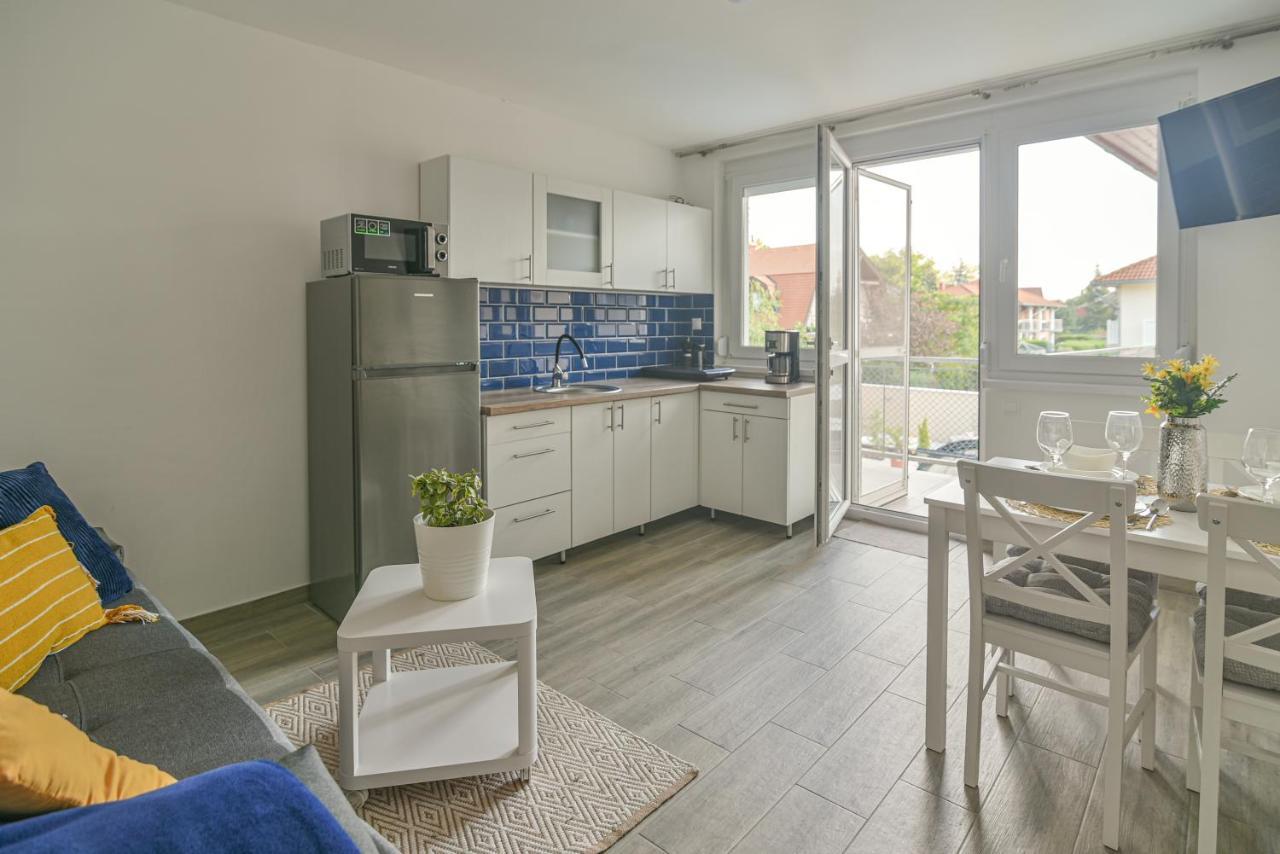 Happy Apartments Balatonlelle Exterior photo